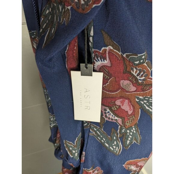 NWT ASTR the Label Navy and Burgundy Floral Long Sleeve Romper - S - Picture 3 of 14